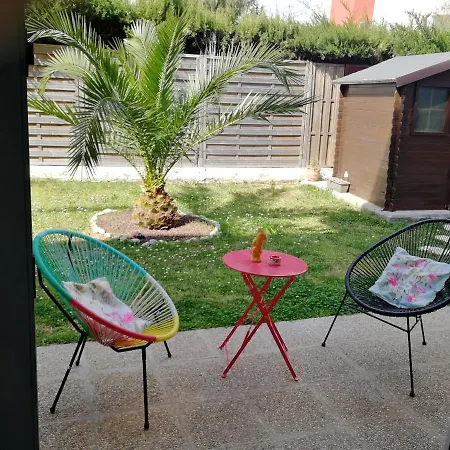 Lovely & Garden - Pres Des Plages Apartment